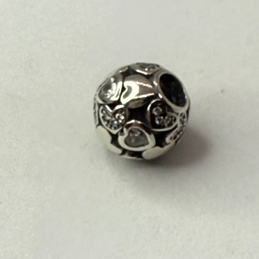Pavé Heart Cluster Charm Bead – Sterling Silver Tone, Clear Stones